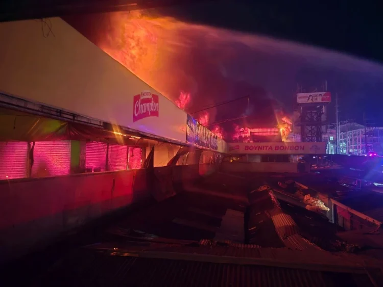 Manila Bulletin – 5th-alarm fire ravages Commonwealth Market in Quezon City