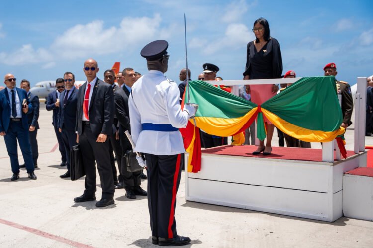 Delcy Rodríguez lands in Granada and seeks to consolidate alliances in the Caribbean