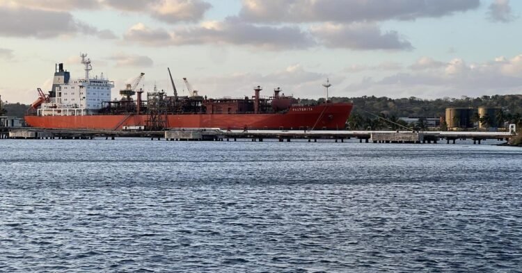 Havana: The refinery is not working, the Russian oil went to Cienfuegos