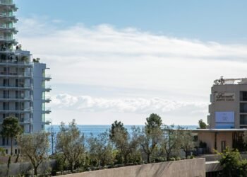 SALE: Les Acanthes – 130 SQM – €6.9m – NEWS.MC