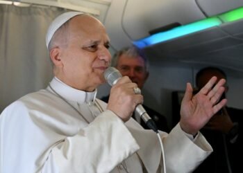 God “is not with the arrogant and the arrogant”: Pope Leo XIV; criticizes injustices and reaffirms position against war