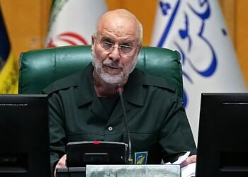 Iran “will not give in to any threat”, assures the President of Parliament