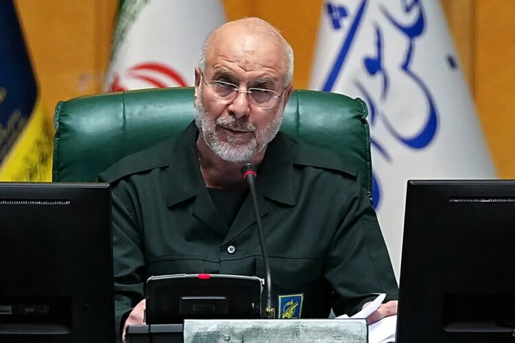 Iran “will not give in to any threat”, assures the President of Parliament