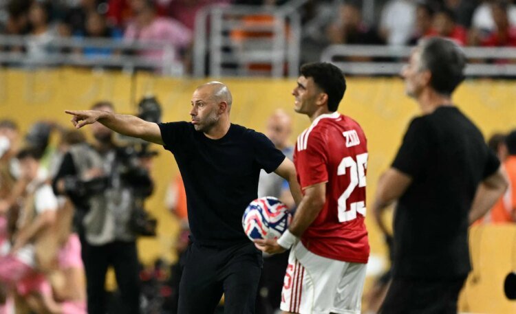 Javier Mascherano says goodbye to Messi’s Inter Miami, leaving the club’s first star