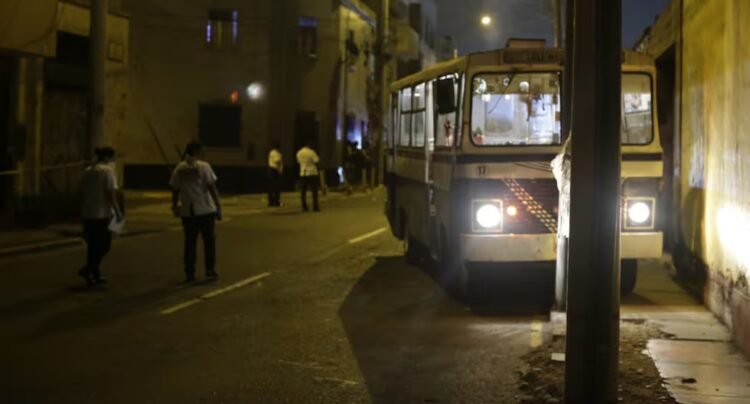 Terror in Barrios Altos: the driver of “El Moradito” is murdered in the middle of the route with passengers on board