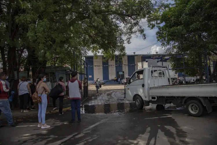 prohíben a gestores aduaneros en Managua