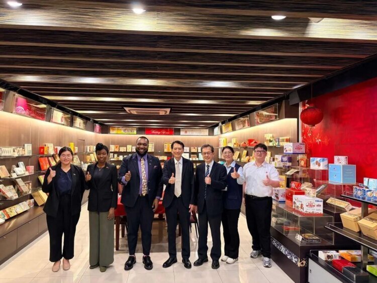 Ambassador Donya L. Francis Leads High-Level Visit to I-Mei Foods Nankan Facility in Taiwan