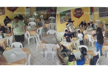 Images of the minutes before the armed attack in the cevicheria of zone 6 are revealed