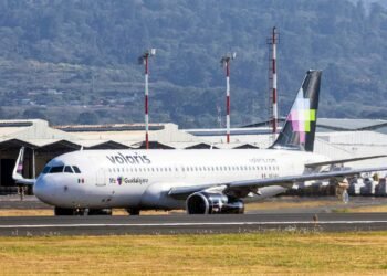 Volaris suspends flights within Central America