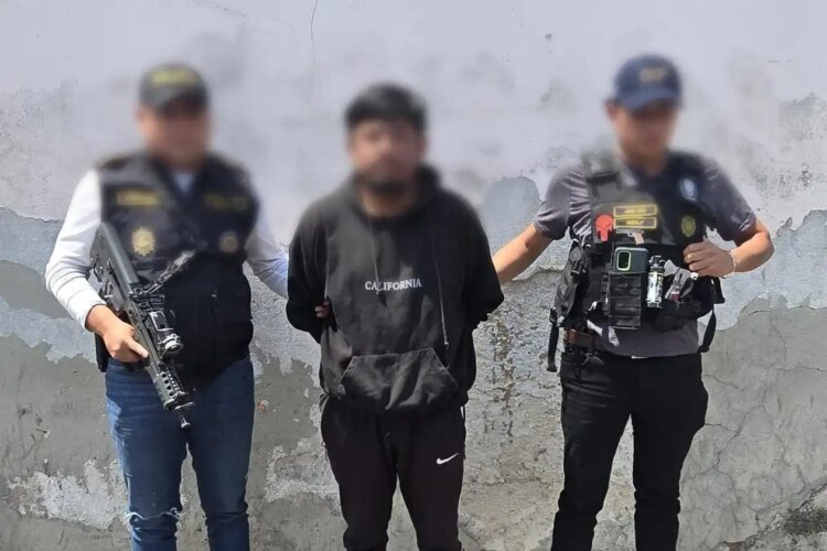 They capture a man accused of deactivating a telephone line to access data and make transactions with bank cards