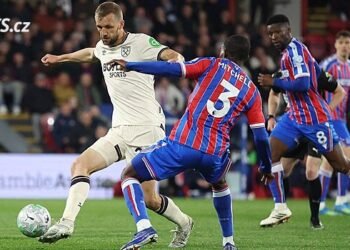 Wolves and Krejčí are relegated from the Premier League, a point was enough for West Ham to save