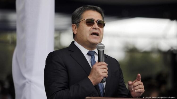Juan Orlando Hernández affirms that the US annulled his conviction