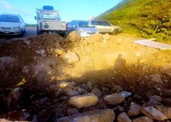 Friar’s Bay access road dug up as beach bars’ deadline passes
