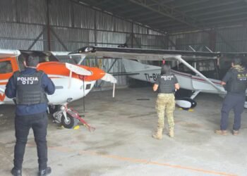 Furtive Case: OIJ seizes two small planes in Guanacaste from a drug network that operated with clandestine runways