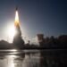 Without turning on engines: this is the ‘infinity’ maneuver with which Artemis II will return to Earth