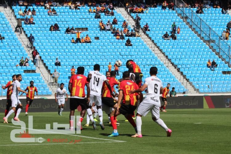 Al-Sabah News newspaper – First League: “Al-Akara” deprive Esperance of being at the top