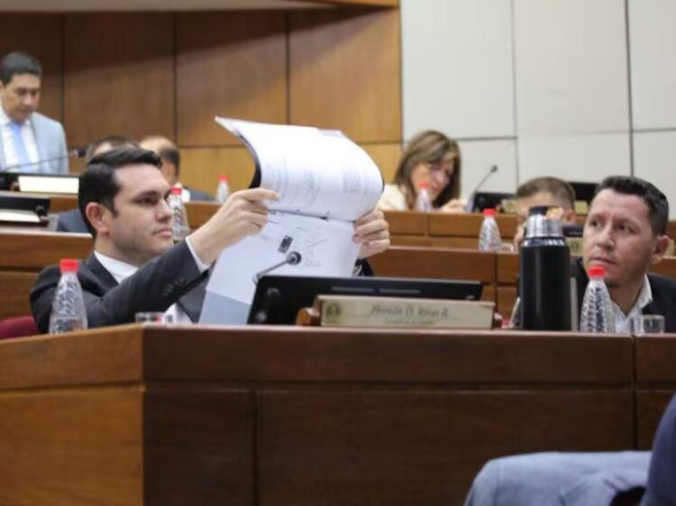 Case titled “mau”: Senator Hernán Rivas is denounced for fraud – National