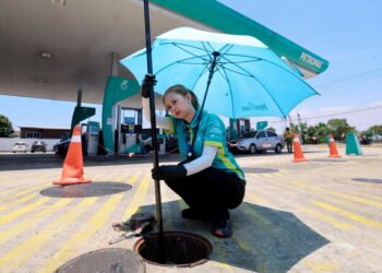 Malaysians should be prudent in fuel use to stretch energy buffer beyond June