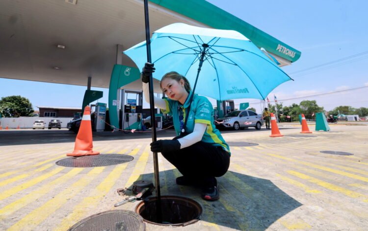 Malaysians should be prudent in fuel use to stretch energy buffer beyond June