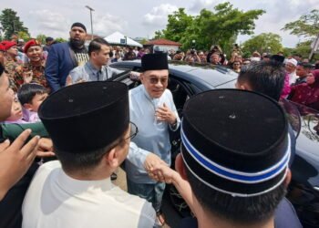 Govt open to ministerial pay cut if economy worsens, says Anwar