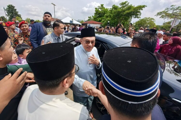 Govt open to ministerial pay cut if economy worsens, says Anwar