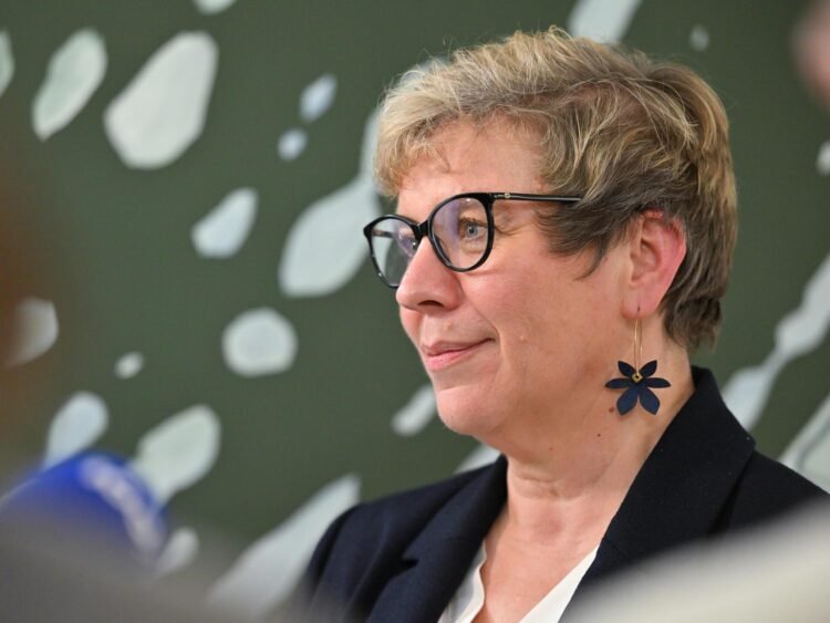 Tageblatt.lu | Wilmes suspension | The Health Commission sees no reason to doubt the expert report