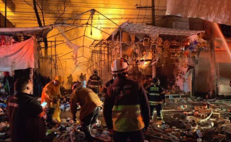 Firefighters report extinction of 85% of the fire near Mercado Sonora