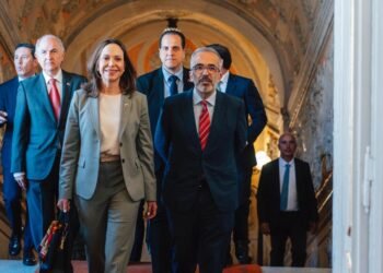 Portugal reaffirms its support for democracy in Venezuela after meeting between Paulo Rangel and María Corina Machado