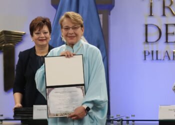 Does Anna Katharina Müller aspire to chair the Education Commission? This is what the former minister responded