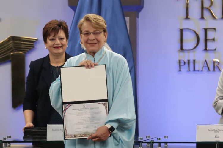Does Anna Katharina Müller aspire to chair the Education Commission? This is what the former minister responded