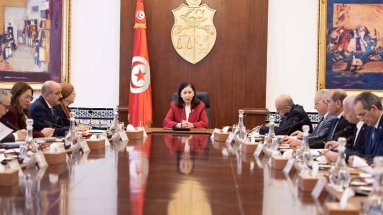 Al-Sabah News newspaper – The Council of Ministers is considering the regulatory texts regarding increases in wages and salaries in the public and private sectors