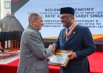President Ramos-Horta bestows the Collar Of The Order Of Timor-Leste on Malaysian Ambassador