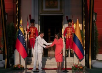 The military thaw between Colombia and Venezuela comes at the exact moment for Trump