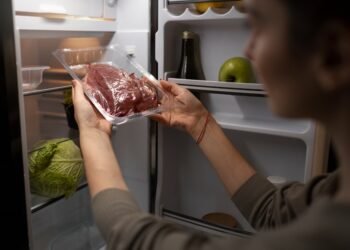 How to safely defrost food to avoid bacteria