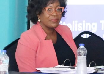 More than 54 000 receive first cost of living cash credit payments