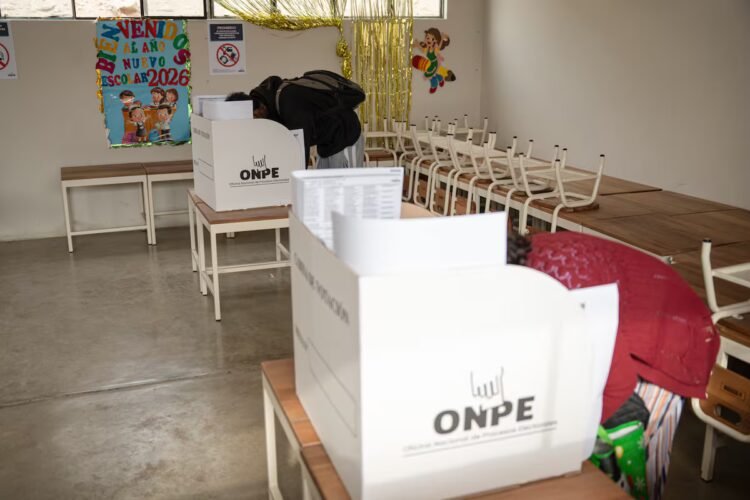 White and null votes in Peru outnumber all presidential candidates