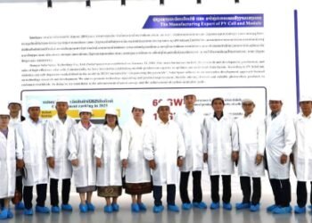 Deputy Minister of Labour Visits Vientiane Labour Units on International Workers’ Day
