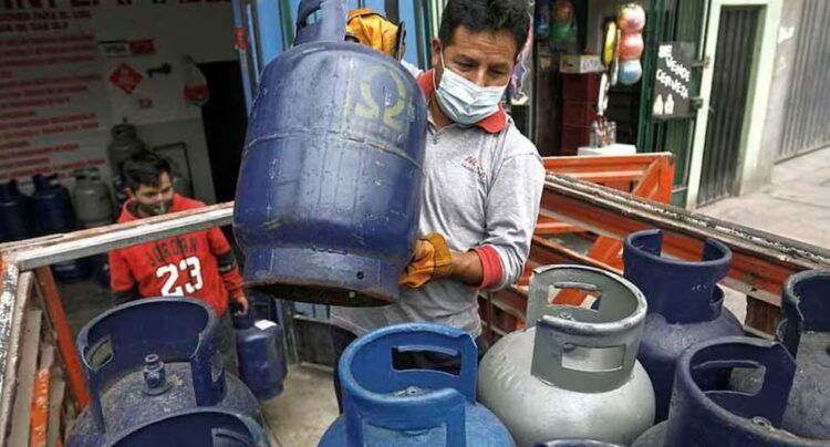 The discussion about gas