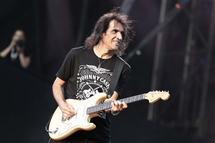 Felipe Staiti, guitarist and founder of Enanitos Verdes, died