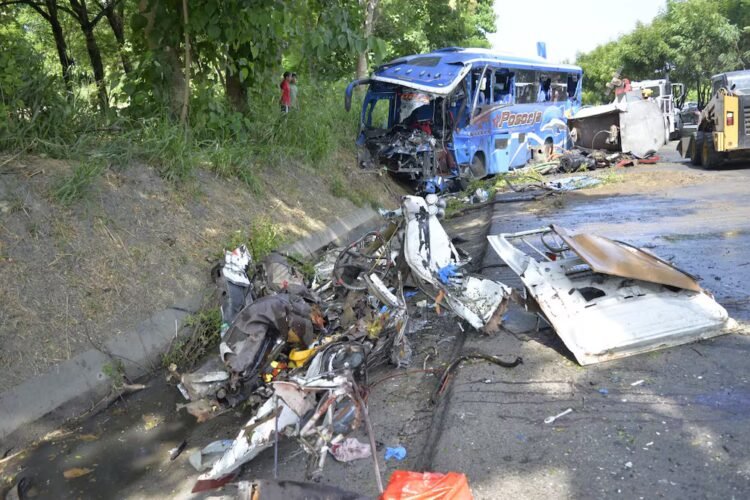 ‘He was a responsible person,’ says bus owner of driver who died in accident on the road to the coast | Ecuador | News