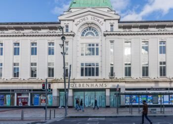 Leak by Mandate general secretary scuppered €1m deal for Debenhams staff, official claims – The Irish Times