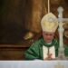 Bishop Silvio Báez encourages not to surrender to “evil”