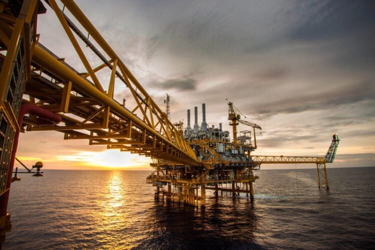 Energy firms fight €2.7 billion of 2022 Dutch windfall tax