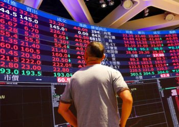 TAIEX shrugs off Iran war to hit record