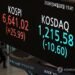 (2nd LD) Seoul stocks again at fresh peak ahead of U.S. big tech earnings