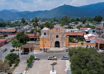 Typical food, culture and music: this will be the Charming Walk in San Pedro Las Huertas