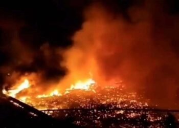 Thousands displaced after fire destroys 1,000 stilt homes in Malaysia’s Sabah