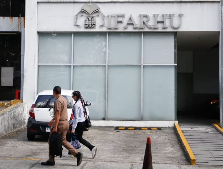 Ifarhu begins the process of receiving documents for university scholarships