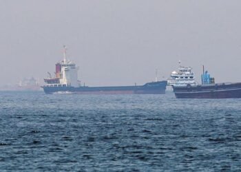 The American blockade effect: the oil industry in Iran is on the way to shutdown