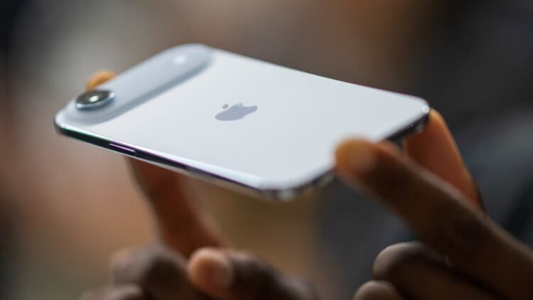 FBI accessed deleted messages on iPhone with hidden method in notifications
